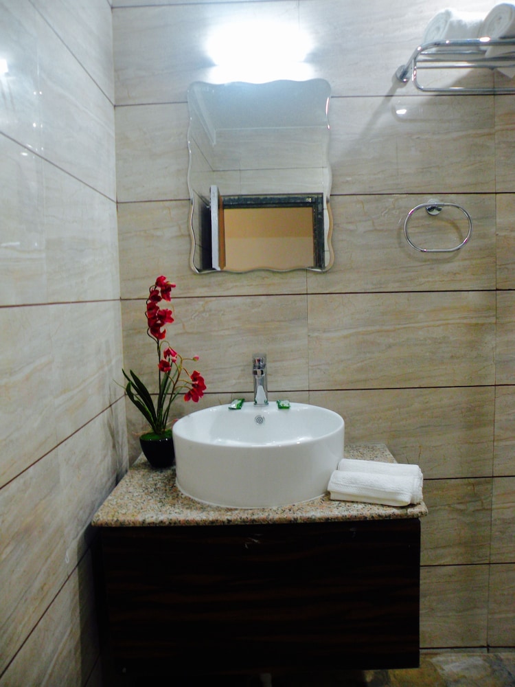 Alps Resort Dalhousie