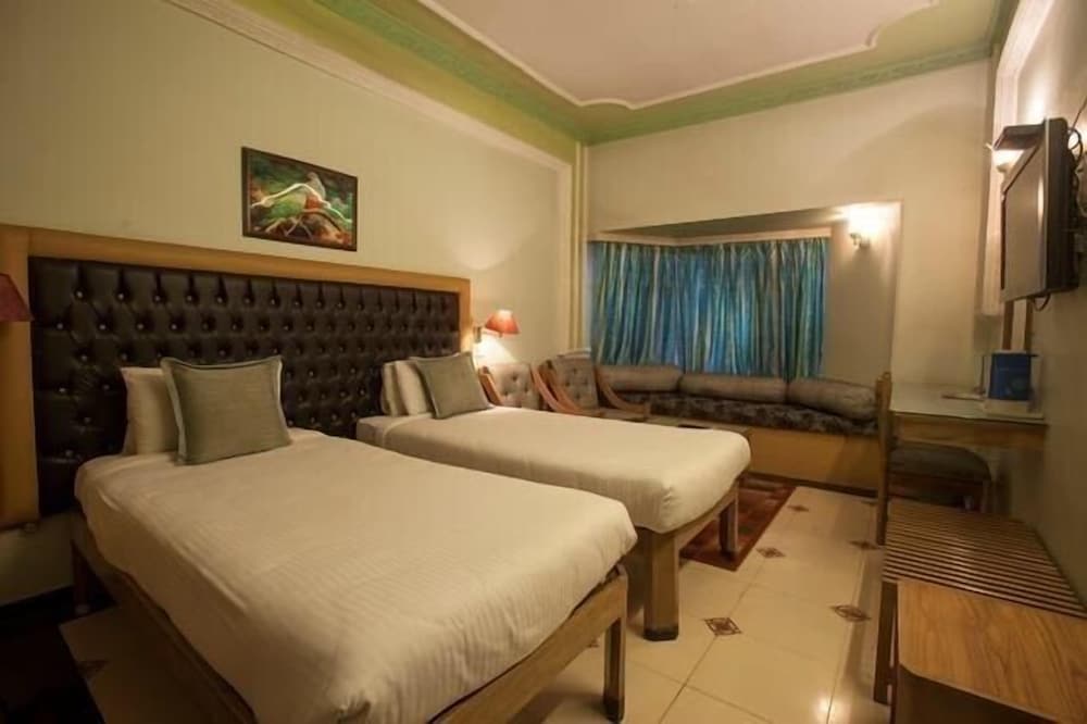 Capital O 68862 Hotel Samrat International