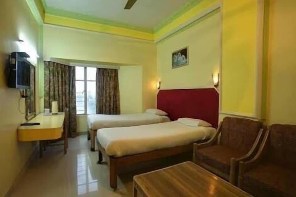 Capital O 68862 Hotel Samrat International