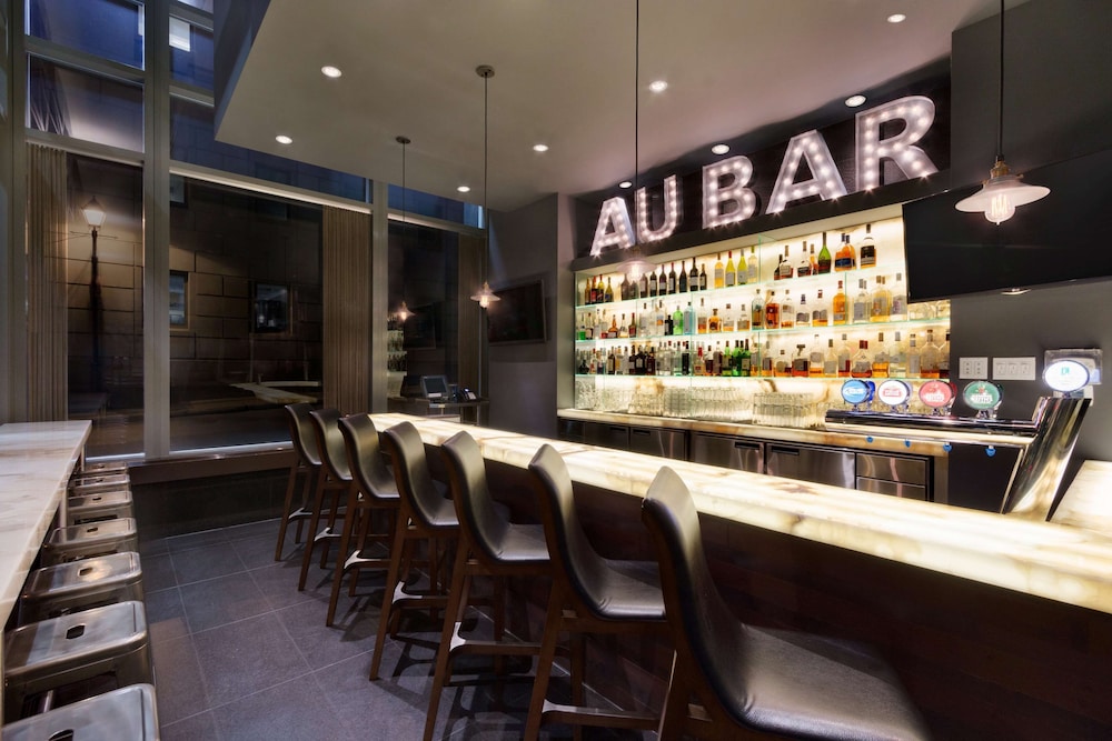 Embassy Suites by Hilton Montreal