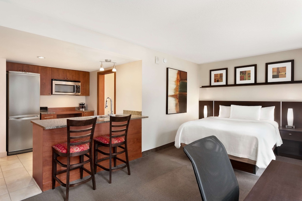 Embassy Suites by Hilton Montreal