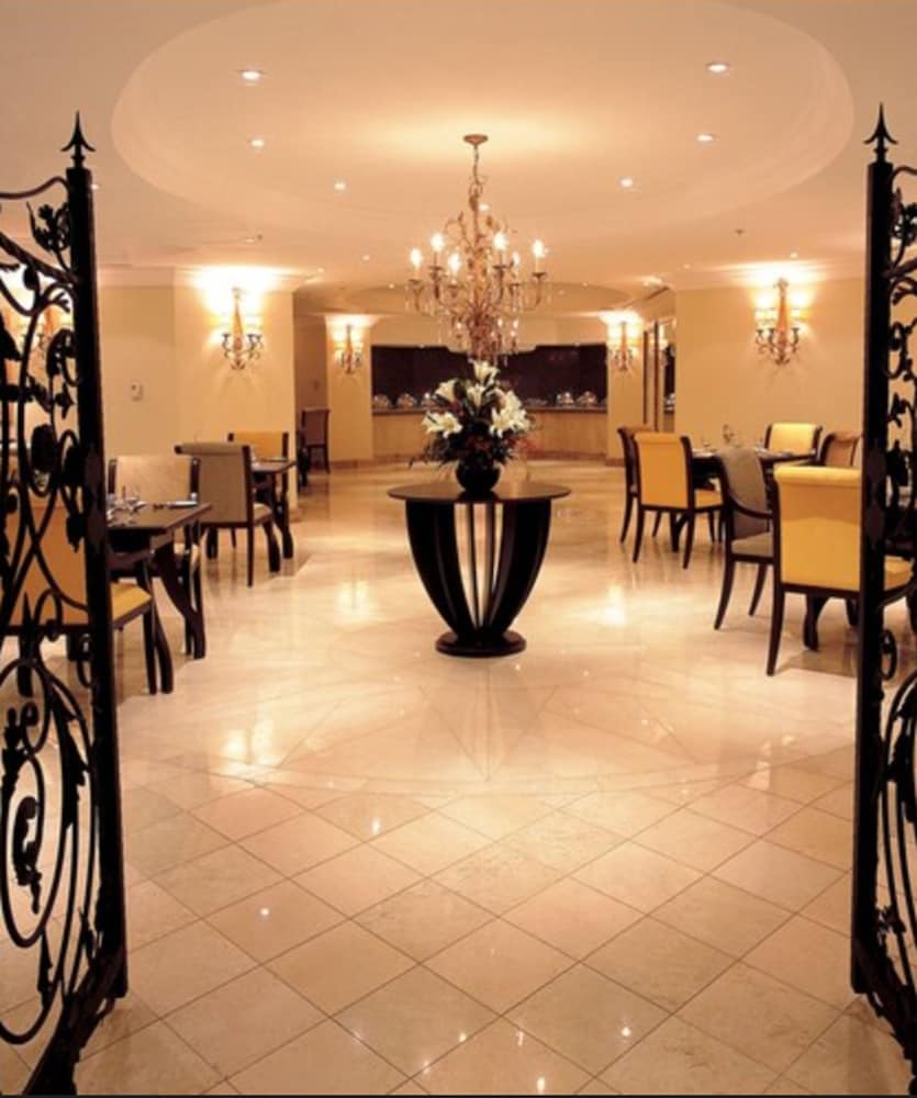 Sheraton Khalidiya Hotel