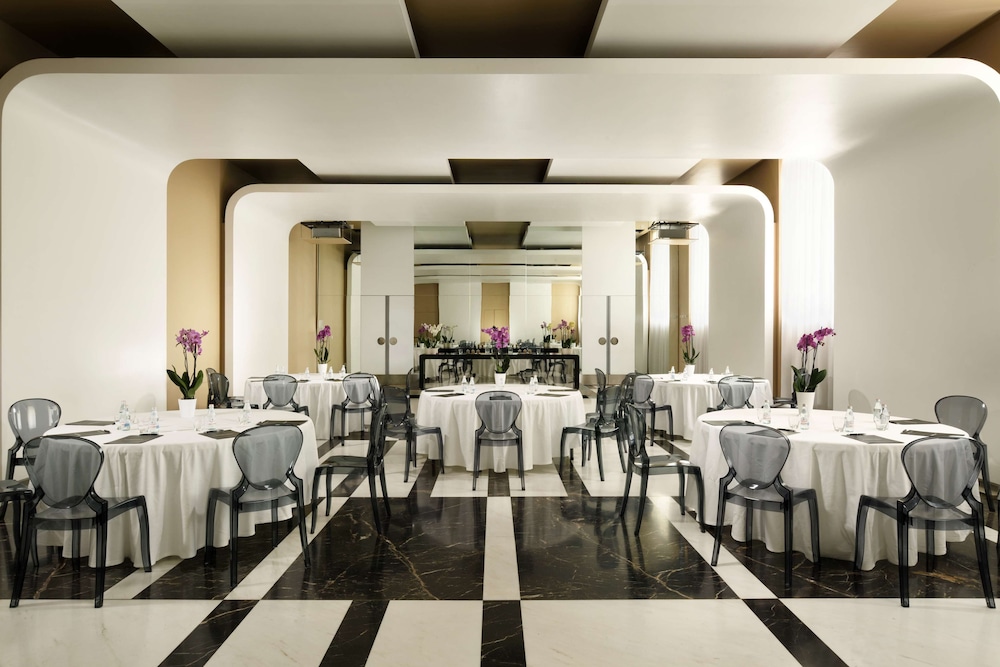 Palazzo Montemartini Rome, A Radisson Collection Hotel
