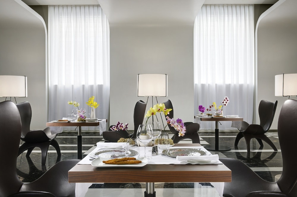 Palazzo Montemartini Rome, A Radisson Collection Hotel