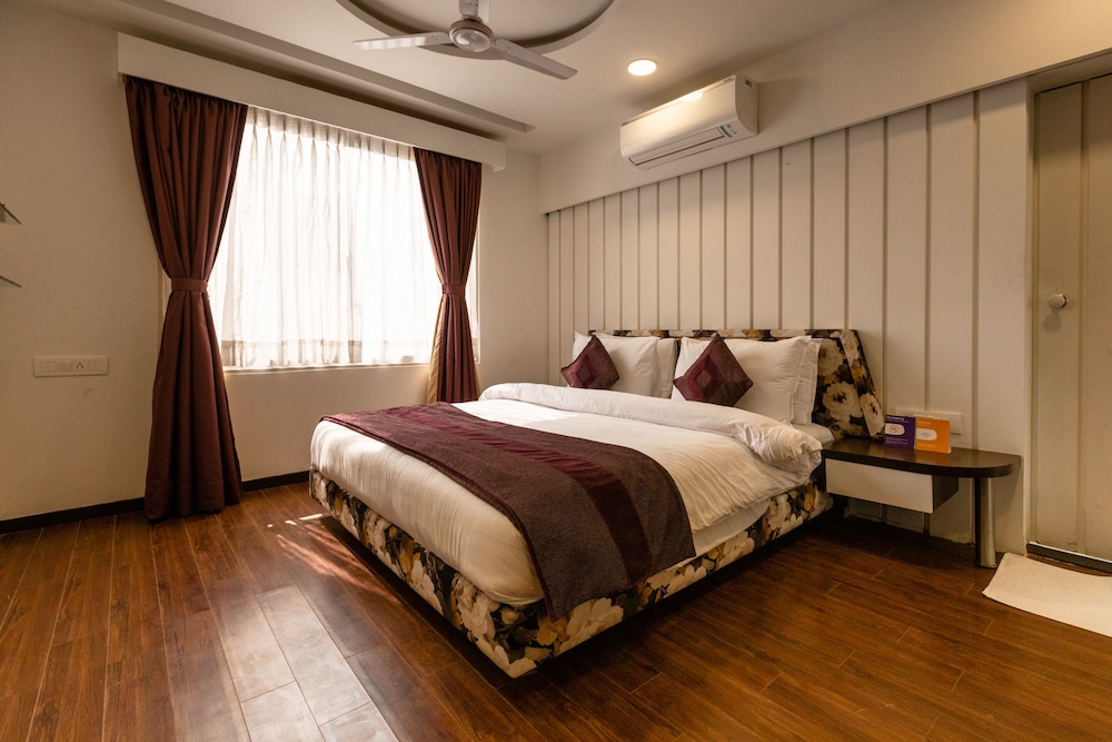Hotel Nami Residency