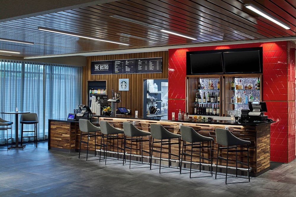 Courtyard by Marriott Minneapolis West