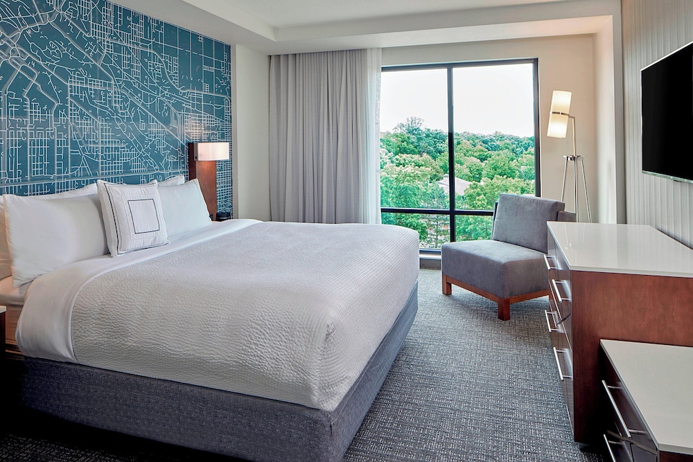 Courtyard by Marriott Minneapolis West
