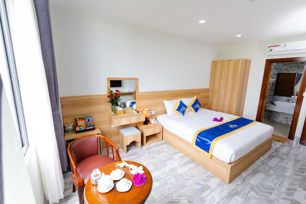 Mai Hotel