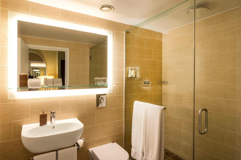 St. Ermins Hotel, Autograph Collection