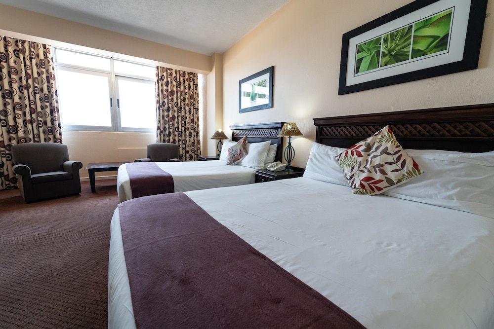 Gooderson Tropicana Hotel
