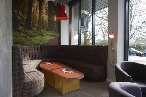 Modern Studios and Private Bedrooms with Shared Kitchen at Chapter Islington in London