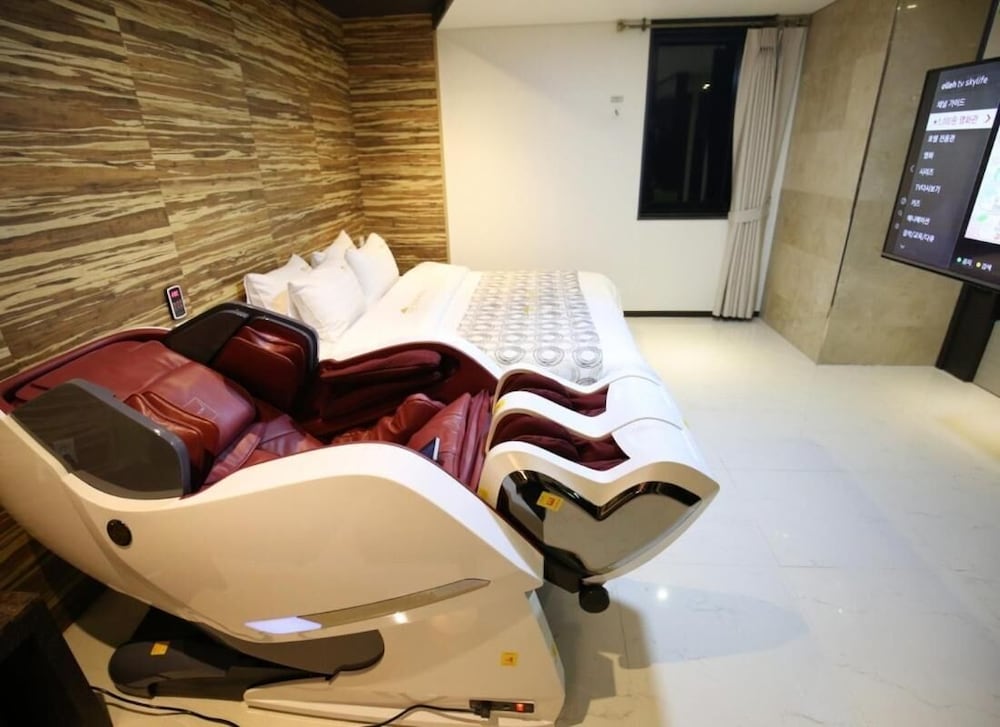 Elga Hotel