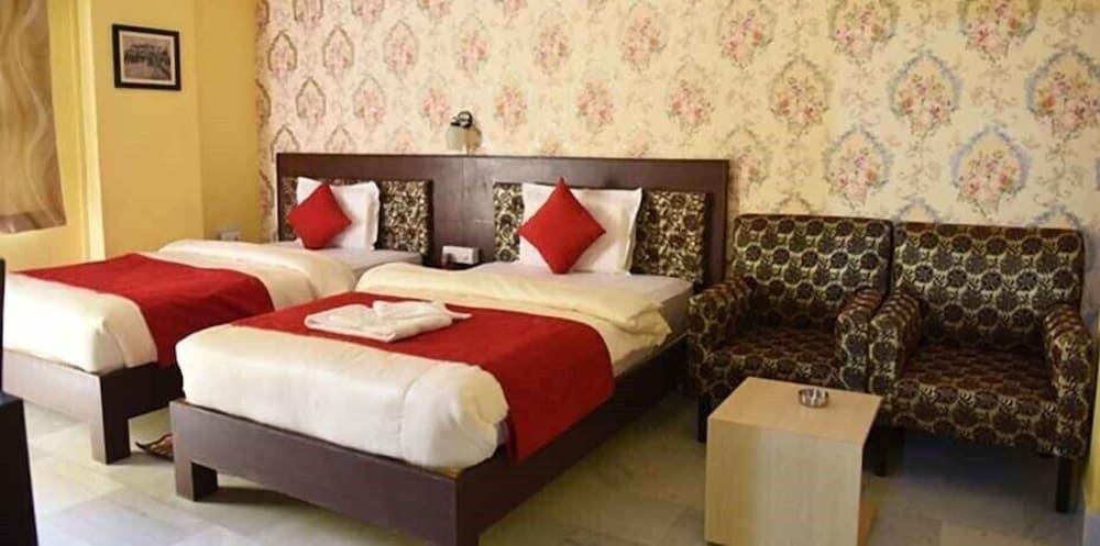 Pallavi International Hotel