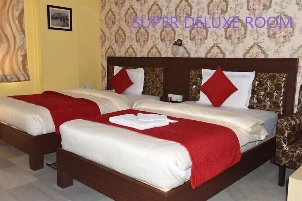 Pallavi International Hotel