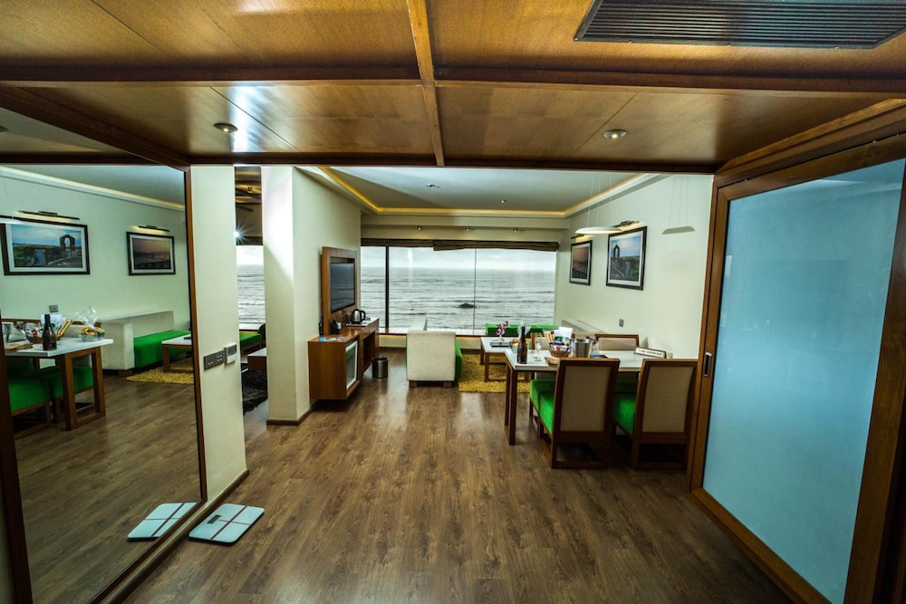The Gold Beach Resort