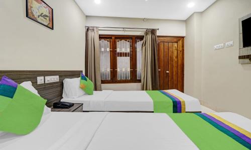 Treebo Darwesh Residency - 500m from Railway Station