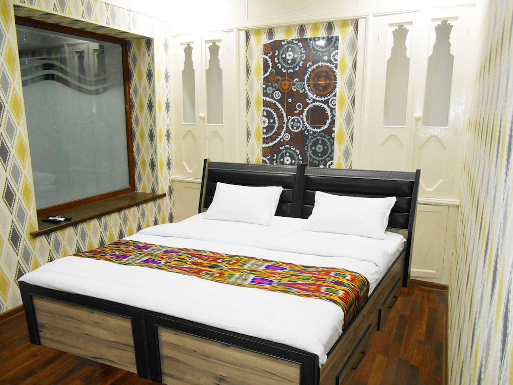 Colibri traditional hotel