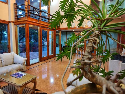 Hotel Presidency - Kempegowda International Airport