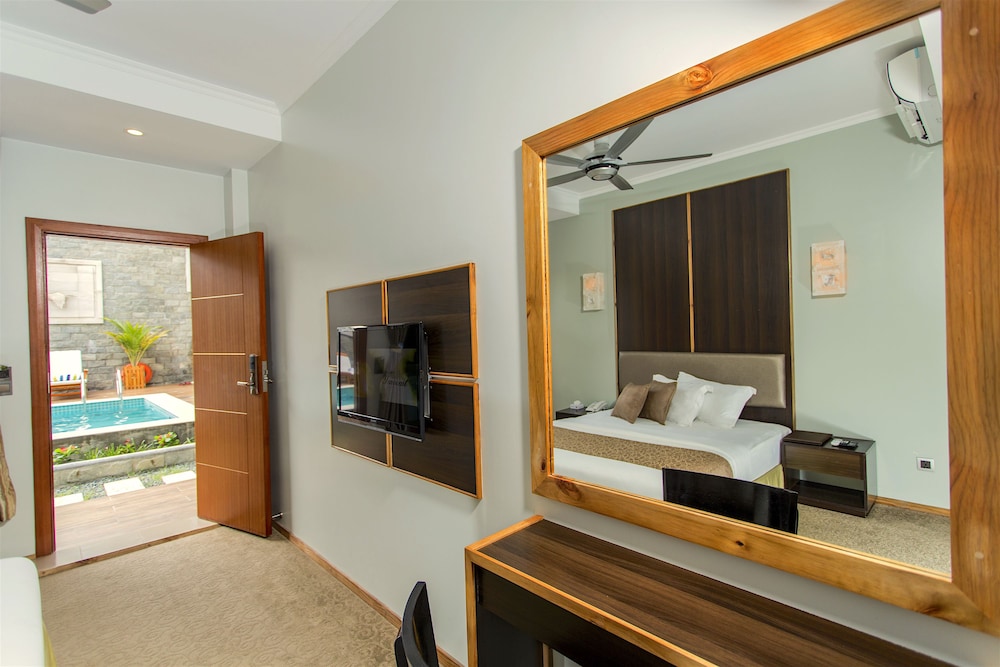 Kaani Village & Spa