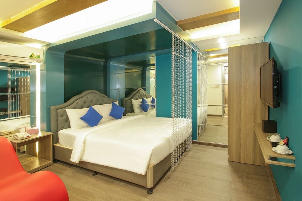 Cupid Hotel