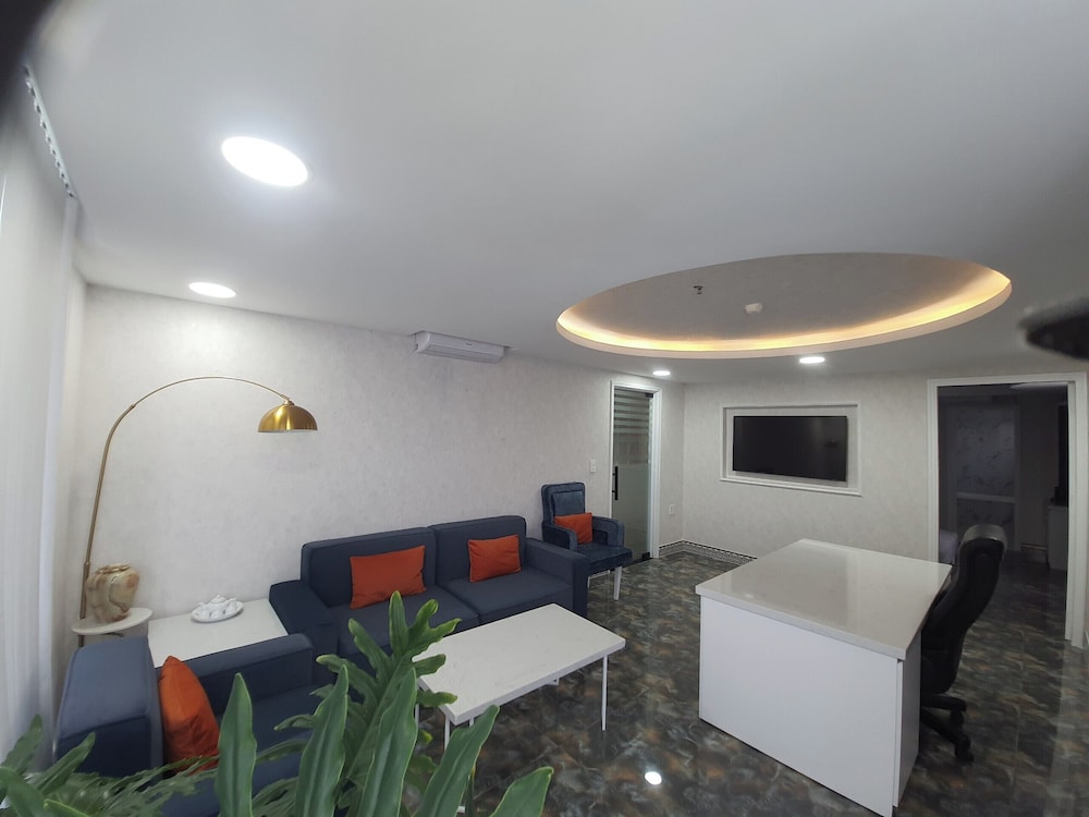 Kay Hotel Danang - Near Dragon Bridge