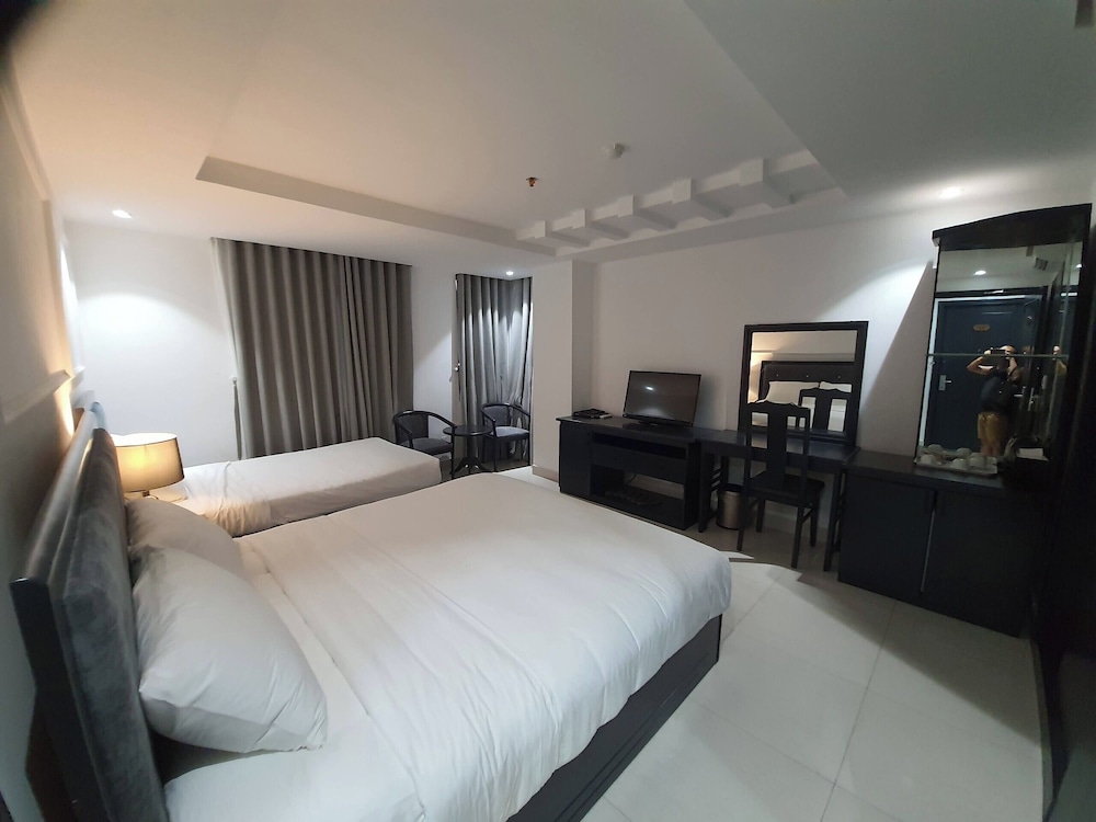 Kay Hotel Danang - Near Dragon Bridge