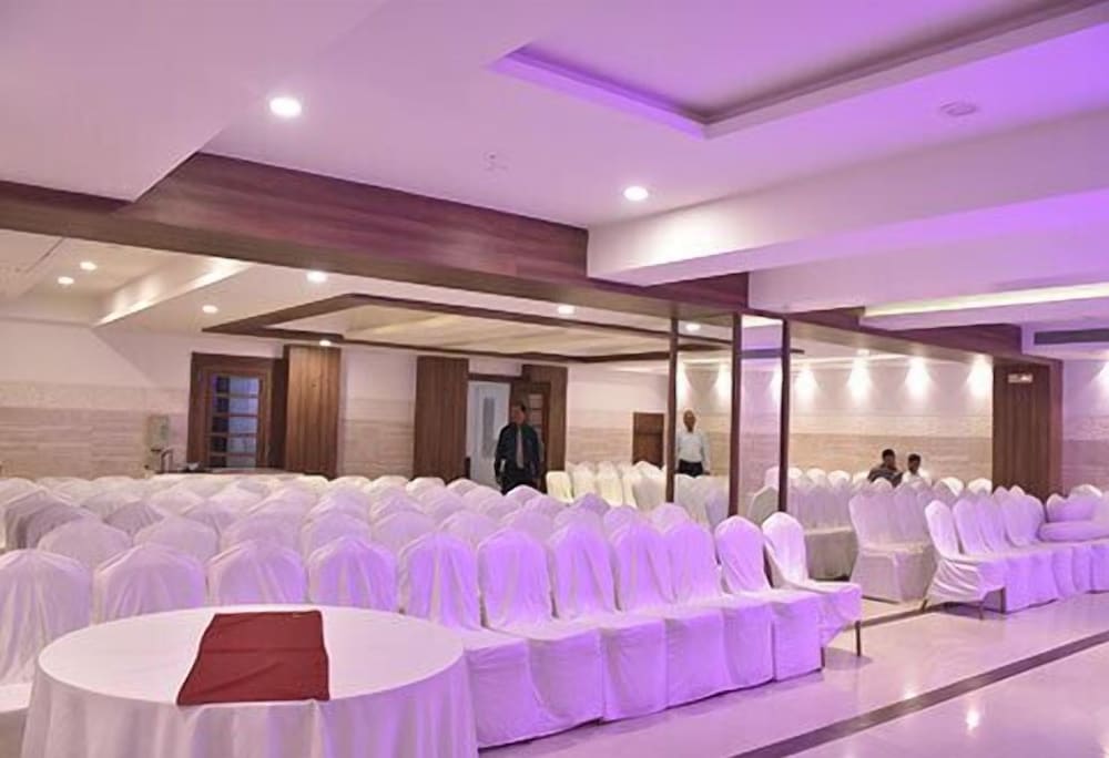 South Coast Hotel