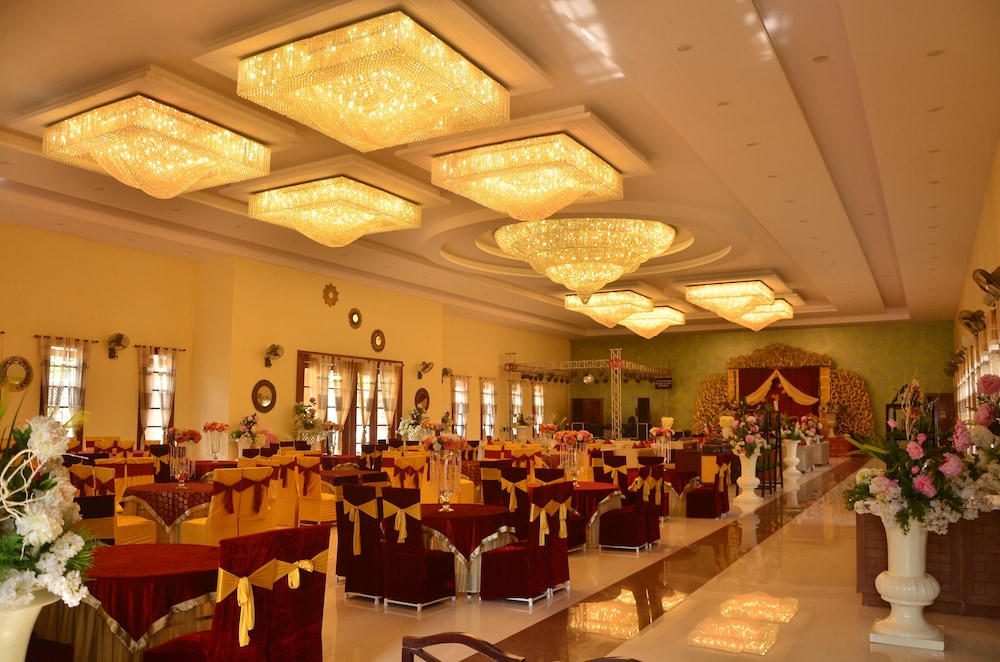 Sterling Banquet And Hotel