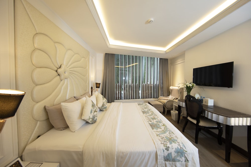 A & Em Saigon Hotel