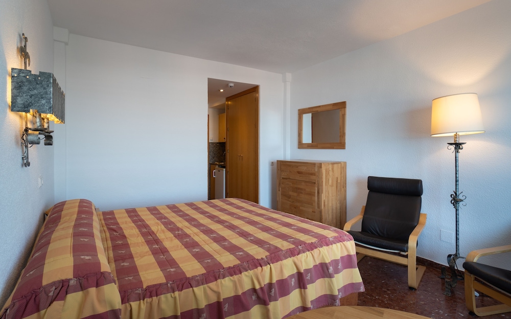 Hotel Apartamentos Bajondillo
