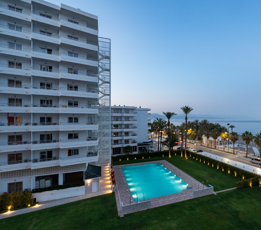 Hotel Apartamentos Bajondillo