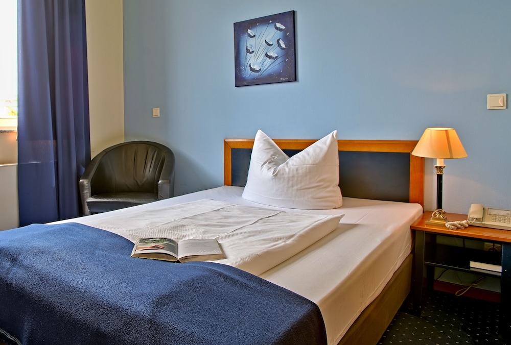 Hoteltow