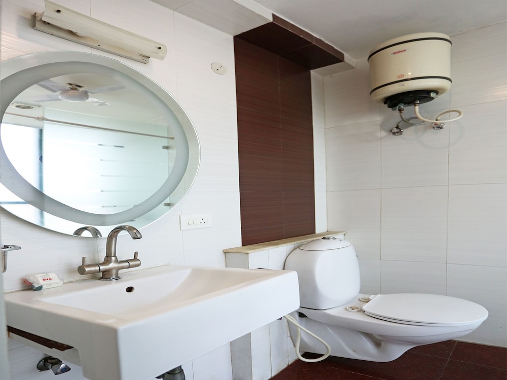 Hotel Crystal Retreat