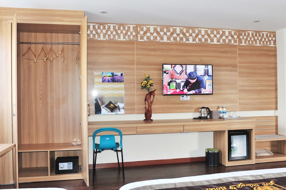 Sen Vang Luxury