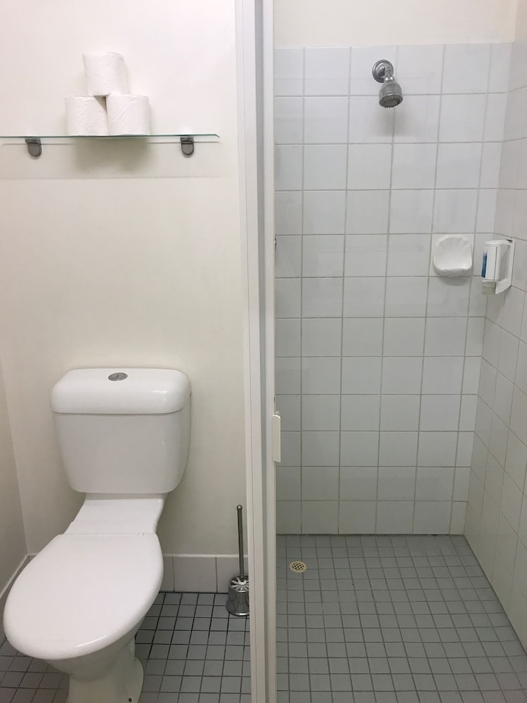 Inner City Apartments Hotel