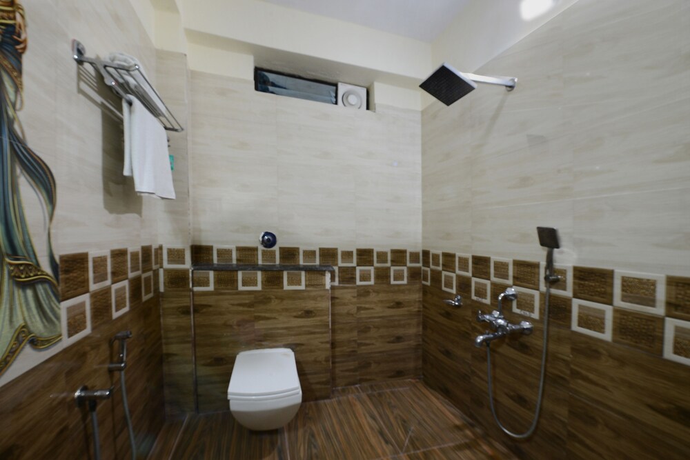 Hotel Samanvi International