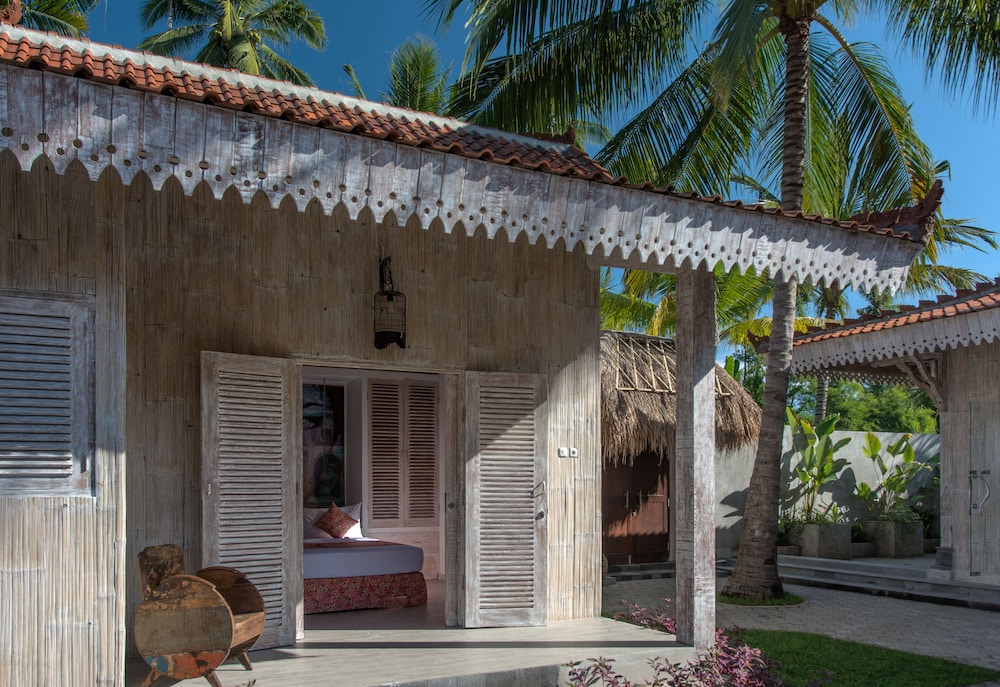 The Beach Villa