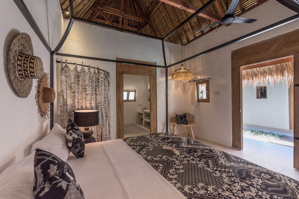 The Beach Villa