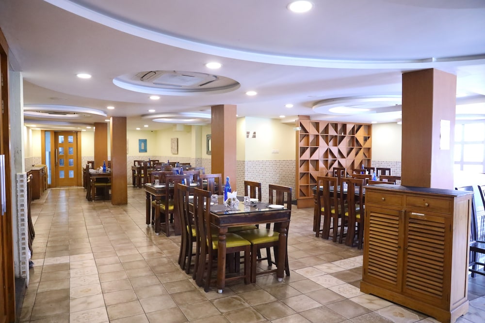 Kfour Apartment & Hotels