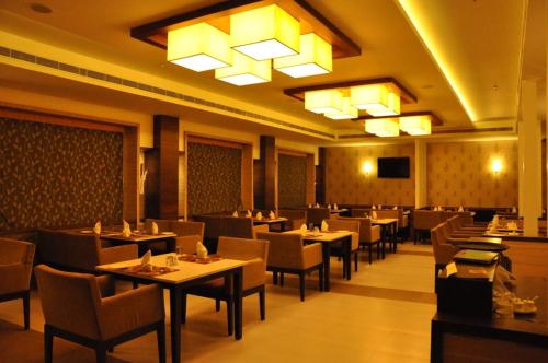 Green Hopper Hotels & Resorts