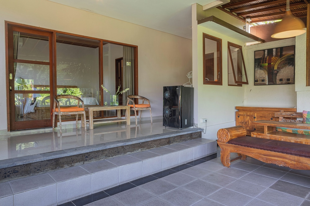 Sari Bamboo Villas