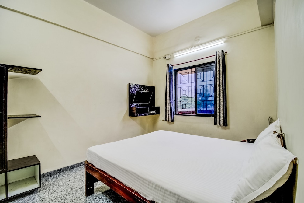 Super Hotel O Chennai Central Railway Station Formerly Annakilly Tower Guest House