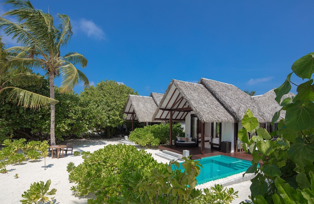 Heritance Aarah - Premium All Inclusive - 40 Minutes away from Male by Seaplane