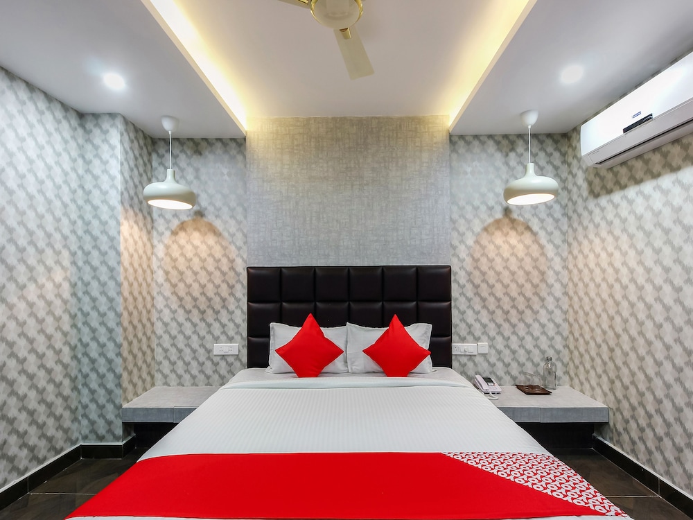 OYO 23322 Hoysala Inn