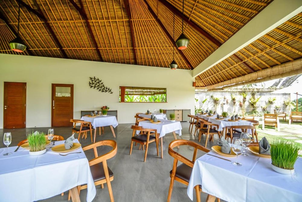 The Hidden Paradise Suites & Villas