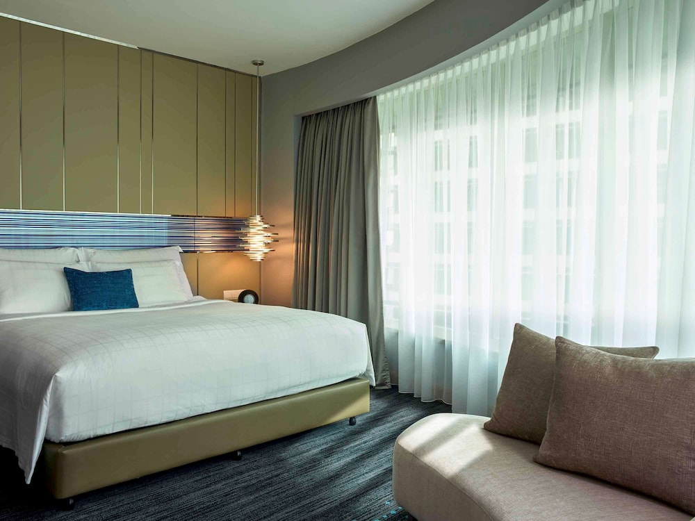 Pullman Kuala Lumpur City Centre Hotel & Residences