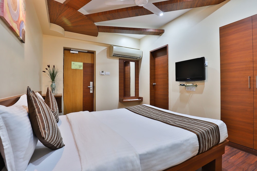 Hotel President, Vadodara