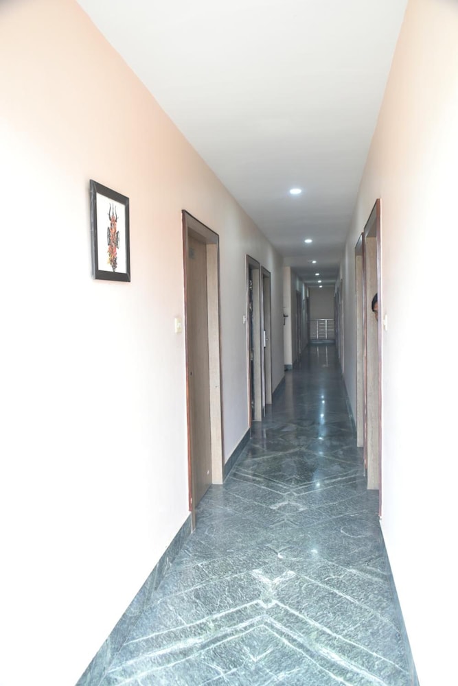 Hotel City Grand