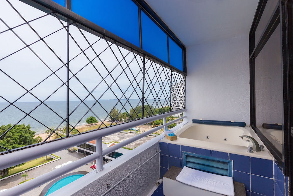 Ambassador City Jomtien Pattaya - Ocean Wing