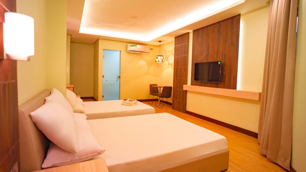 Hotel 99 Quiapo Manila